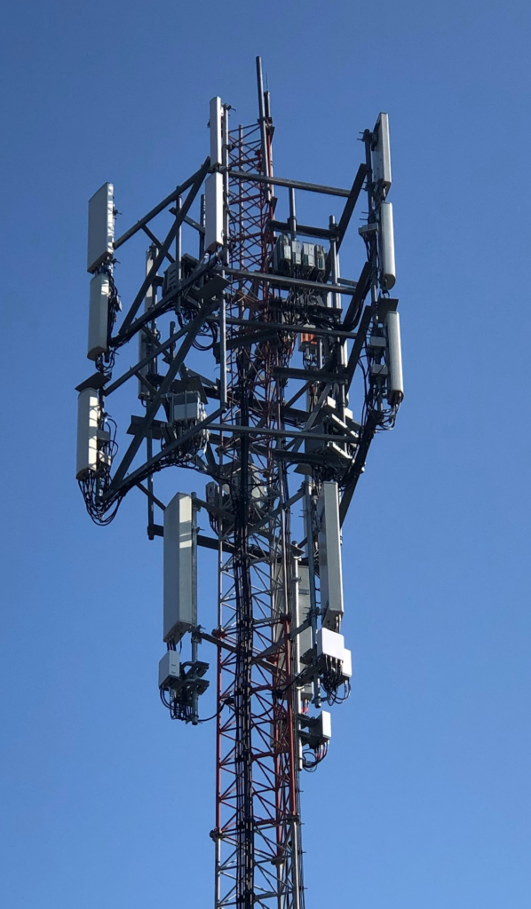 Mobile Base Station Antenna